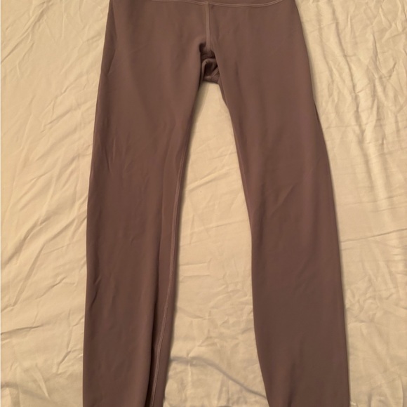 Lululemon size 4 Align 25” legging - Picture 5 of 5
